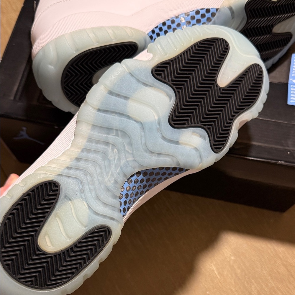 Brand New Jordan 11 Retro Legend Blue (2014 Release) - Picture 8 of 8